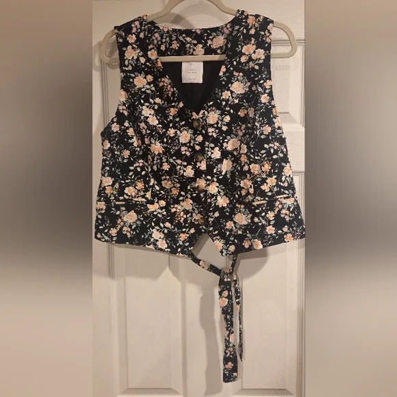 Women's LC Lauren Conrad V-Neck Vest - Picture 2 of 6